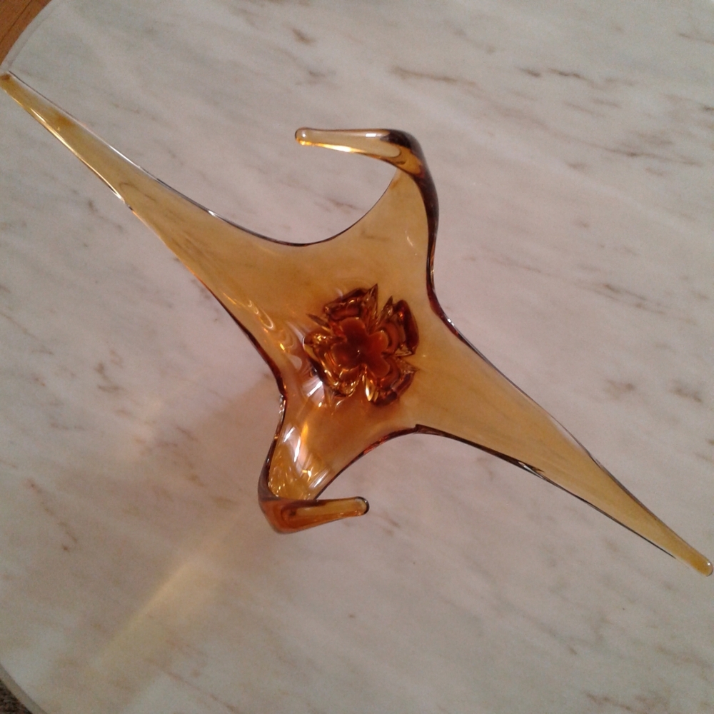 MCM Chalet Canada Amber Glass Large Four Arm Stretch Centerpiece/Bowl
